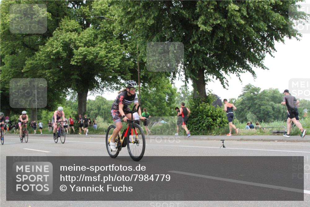 15.06.2025 - 7 Türme Triathlon Yannick Fuchs http://msf.ph/oto/7984779 15.06.2025 13:45:13 Radfahren  meine-sportfotos.de