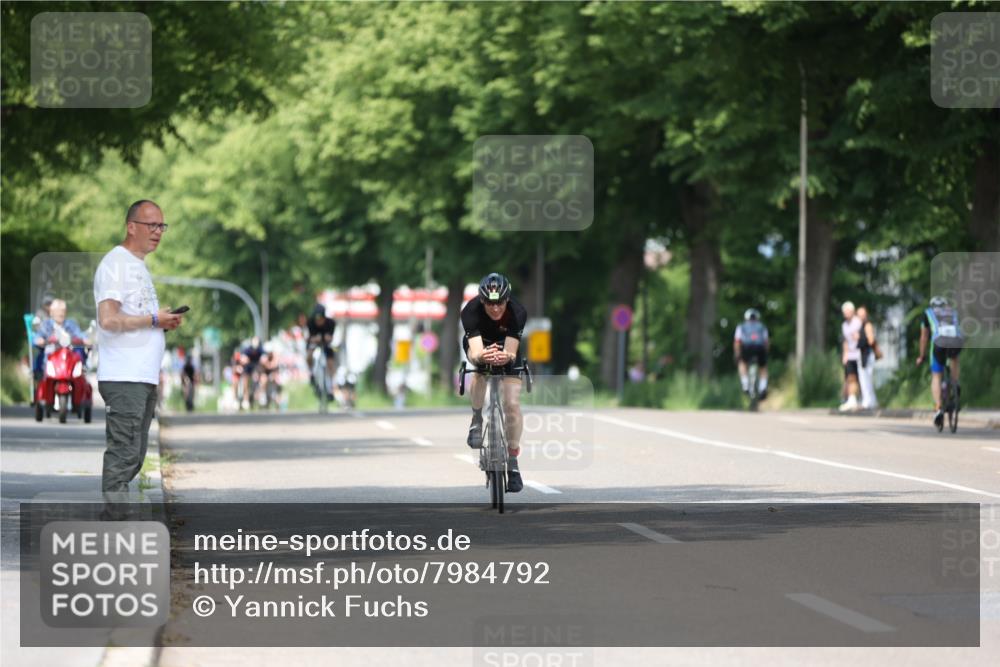 15.06.2025 - 7 Türme Triathlon Yannick Fuchs http://msf.ph/oto/7984792 15.06.2025 12:54:49 Radfahren 241, 272, 372, 550 meine-sportfotos.de
