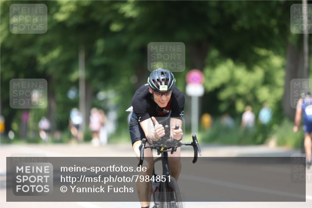15.06.2025 - 7 Türme Triathlon Yannick Fuchs http://msf.ph/oto/7984851 15.06.2025 12:54:50 Radfahren 255, 272, 372, 550 meine-sportfotos.de