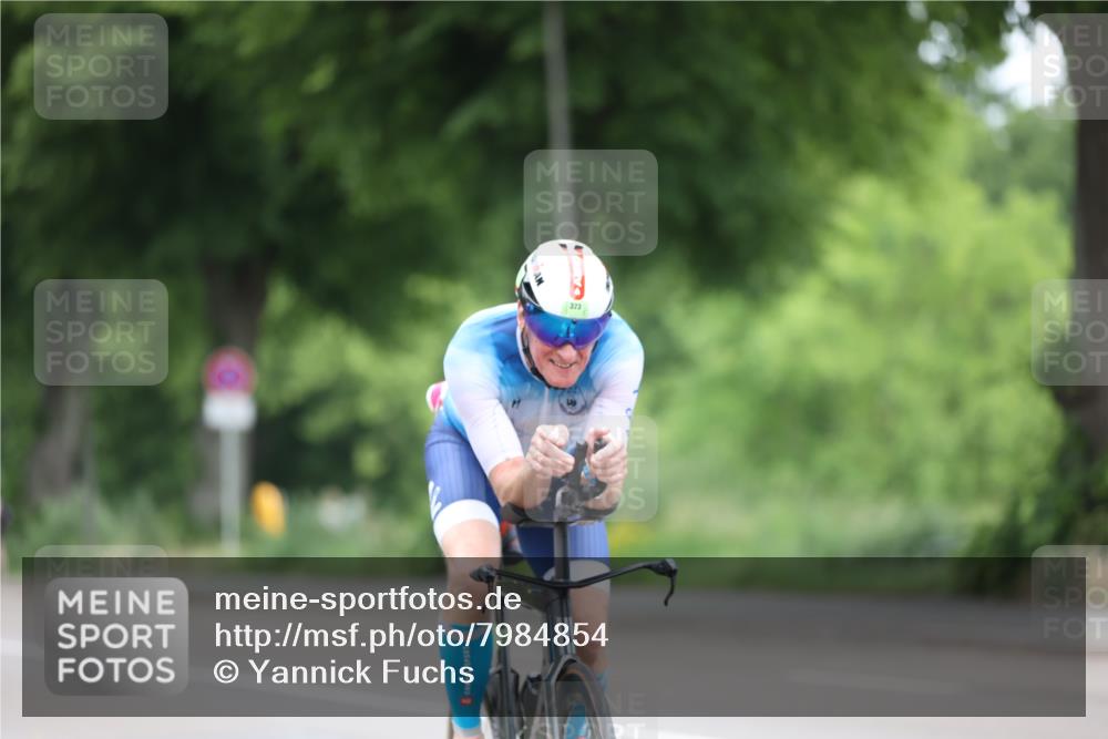 15.06.2025 - 7 Türme Triathlon Yannick Fuchs http://msf.ph/oto/7984854 15.06.2025 11:38:57 Radfahren 299, 323 meine-sportfotos.de