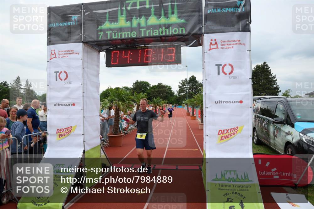 15.06.2025 - 7 Türme Triathlon Michael Strokosch http://msf.ph/oto/7984889 15.06.2025 14:18:12 Ziel 511, 613, 1101, 1188 meine-sportfotos.de