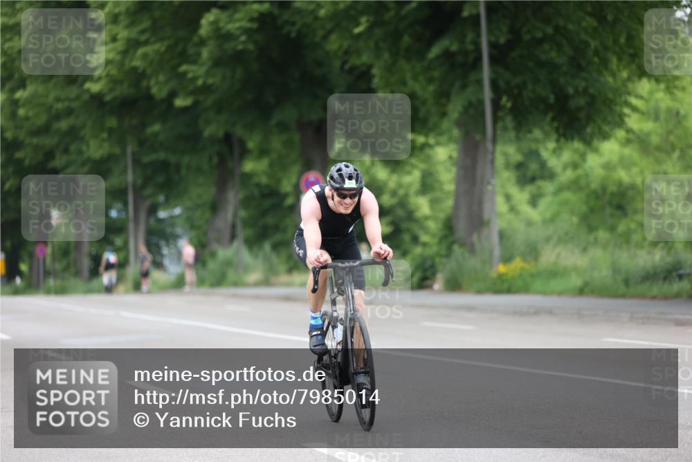 15.06.2025 - 7 Türme Triathlon Yannick Fuchs http://msf.ph/oto/7985014 15.06.2025 11:39:06 Radfahren 200, 201, 210, 299 meine-sportfotos.de