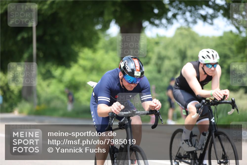 15.06.2025 - 7 Türme Triathlon Yannick Fuchs http://msf.ph/oto/7985019 15.06.2025 12:54:58 Radfahren 255, 272, 331, 436, 473, 626, 983 meine-sportfotos.de