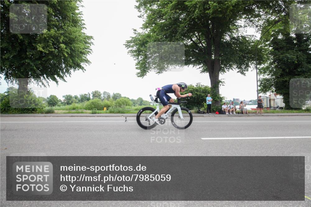 15.06.2025 - 7 Türme Triathlon Yannick Fuchs http://msf.ph/oto/7985059 15.06.2025 11:03:14 Radfahren  meine-sportfotos.de
