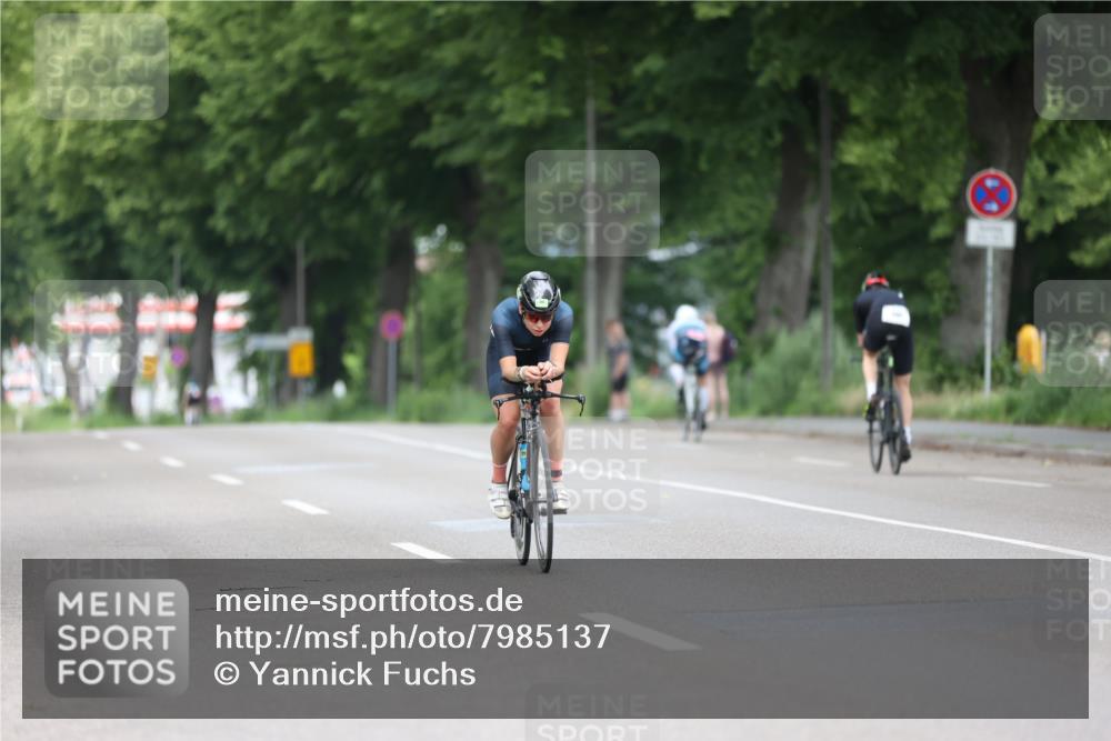 15.06.2025 - 7 Türme Triathlon Yannick Fuchs http://msf.ph/oto/7985137 15.06.2025 11:39:16 Radfahren 292, 306 meine-sportfotos.de