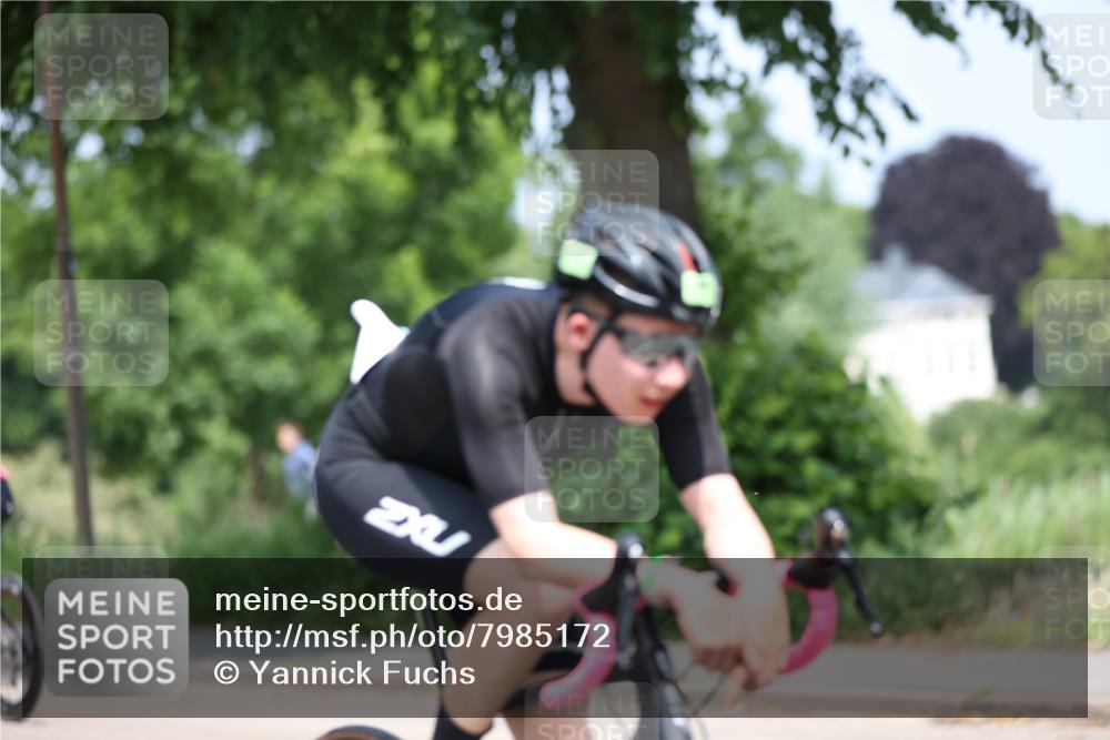 15.06.2025 - 7 Türme Triathlon Yannick Fuchs http://msf.ph/oto/7985172 15.06.2025 12:55:01 Radfahren 331, 436, 473, 626, 634, 940, 983 meine-sportfotos.de