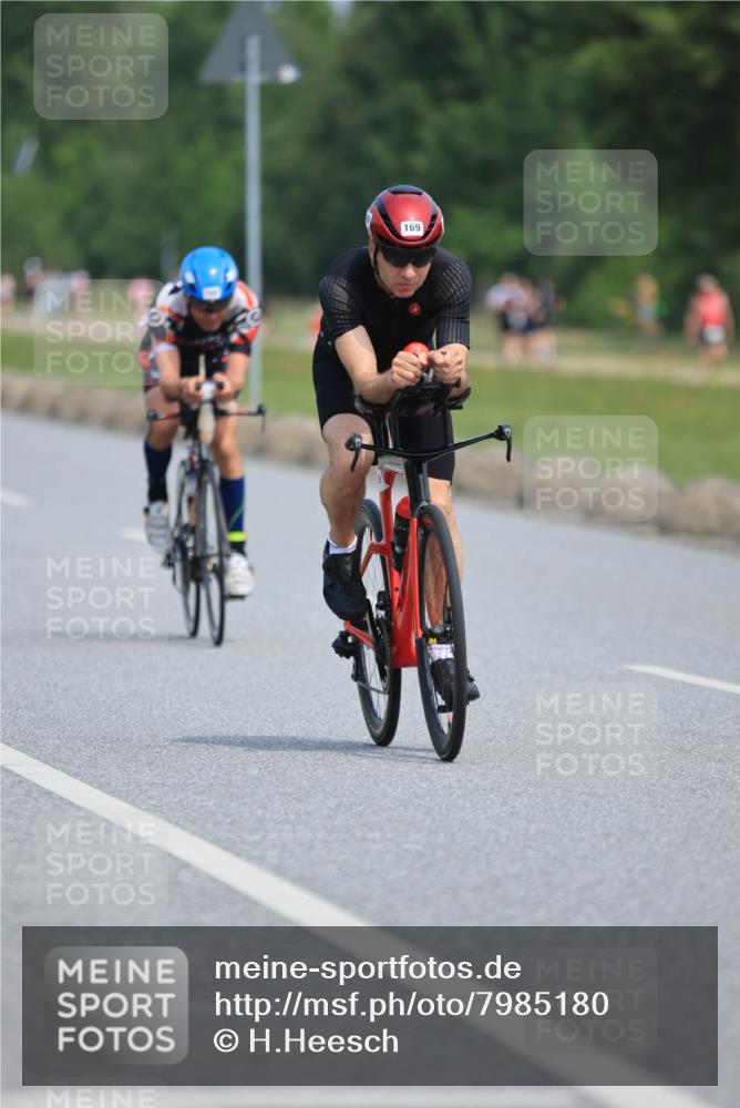 15.06.2025 - 27. Vierlanden-Triathlon H.Heesch http://msf.ph/oto/7985180 15.06.2025 11:25:28 Radfahren 68, 143, 169, 233, 792, 888 meine-sportfotos.de