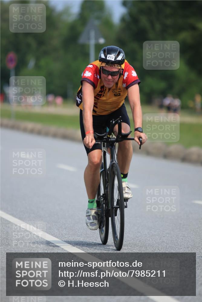 15.06.2025 - 27. Vierlanden-Triathlon H.Heesch http://msf.ph/oto/7985211 15.06.2025 11:25:30 Radfahren 143, 169, 233, 792, 888 meine-sportfotos.de