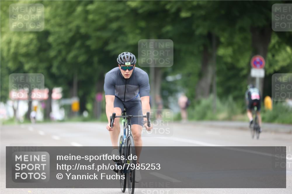 15.06.2025 - 7 Türme Triathlon Yannick Fuchs http://msf.ph/oto/7985253 15.06.2025 11:39:34 Radfahren 220, 329 meine-sportfotos.de