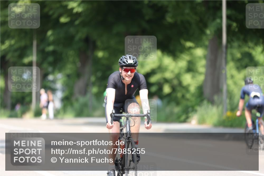 15.06.2025 - 7 Türme Triathlon Yannick Fuchs http://msf.ph/oto/7985255 15.06.2025 12:55:13 Radfahren  meine-sportfotos.de