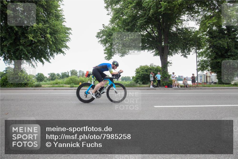 15.06.2025 - 7 Türme Triathlon Yannick Fuchs http://msf.ph/oto/7985258 15.06.2025 11:11:25 Radfahren 204, 246, 255, 263, 323, 333 meine-sportfotos.de