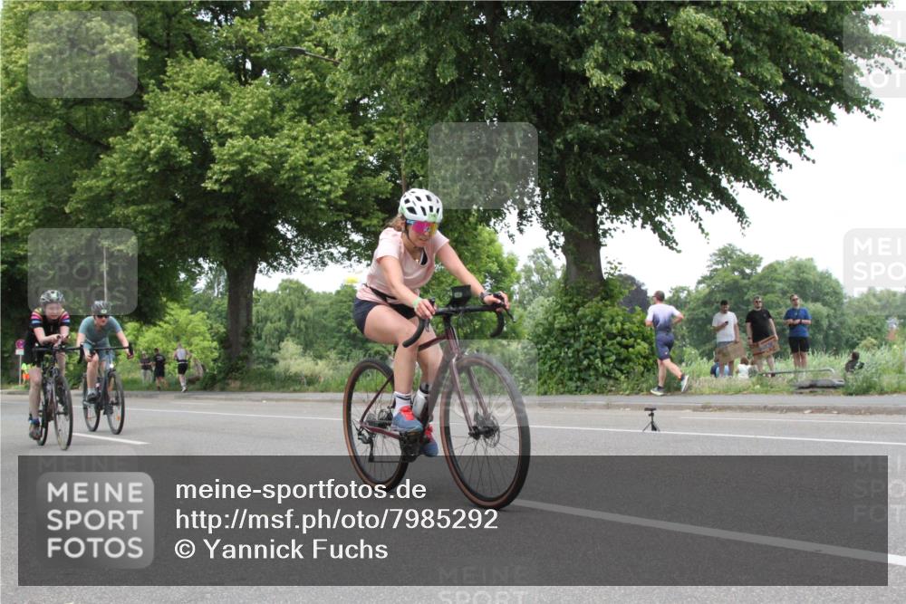 15.06.2025 - 7 Türme Triathlon Yannick Fuchs http://msf.ph/oto/7985292 15.06.2025 13:47:07 Radfahren  meine-sportfotos.de