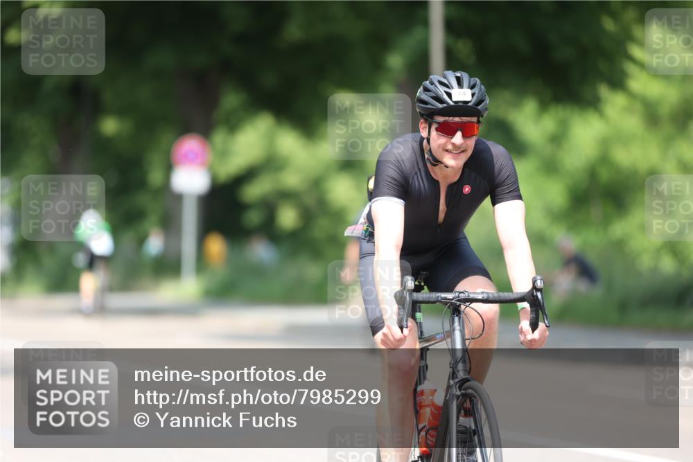 15.06.2025 - 7 Türme Triathlon Yannick Fuchs http://msf.ph/oto/7985299 15.06.2025 12:55:14 Radfahren  meine-sportfotos.de