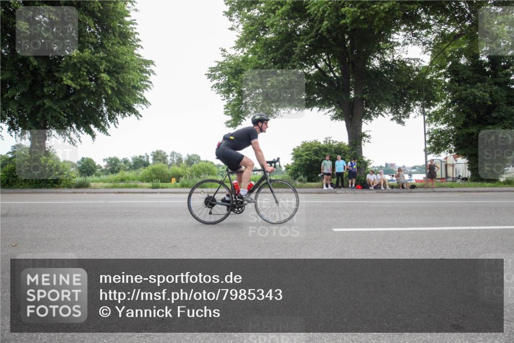 15.06.2025 - 7 Türme Triathlon Yannick Fuchs http://msf.ph/oto/7985343 15.06.2025 11:13:54 Radfahren 317 meine-sportfotos.de