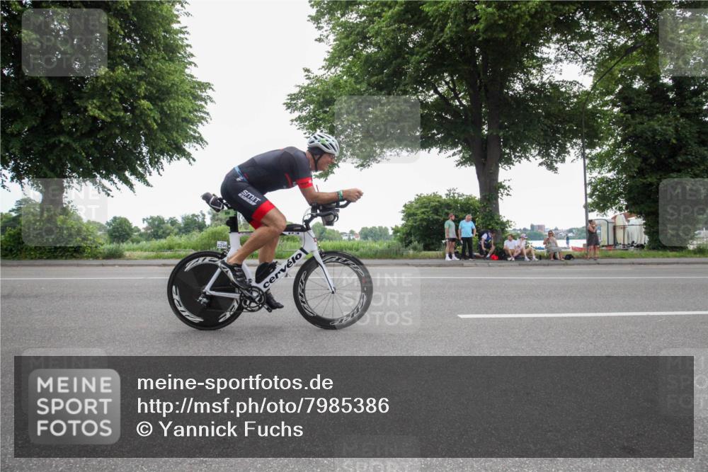 15.06.2025 - 7 Türme Triathlon Yannick Fuchs http://msf.ph/oto/7985386 15.06.2025 11:14:39 Radfahren 260, 289, 301, 309 meine-sportfotos.de