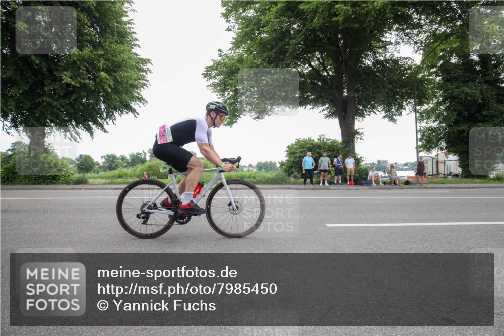15.06.2025 - 7 Türme Triathlon Yannick Fuchs http://msf.ph/oto/7985450 15.06.2025 11:16:31 Radfahren 241, 262, 274, 327 meine-sportfotos.de