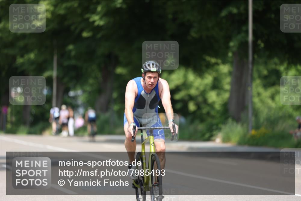 15.06.2025 - 7 Türme Triathlon Yannick Fuchs http://msf.ph/oto/7985493 15.06.2025 12:55:38 Radfahren 302, 536, 559, 568, 612, 613, 637 meine-sportfotos.de
