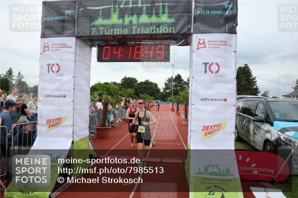 15.06.2025 - 7 Türme Triathlon Michael Strokosch http://msf.ph/oto/7985513 15.06.2025 14:18:49 Ziel 473, 594, 929, 979, 1119 meine-sportfotos.de