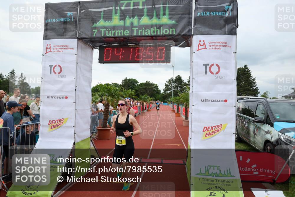 15.06.2025 - 7 Türme Triathlon Michael Strokosch http://msf.ph/oto/7985535 15.06.2025 14:18:49 Ziel 473, 594, 929, 979, 1119 meine-sportfotos.de