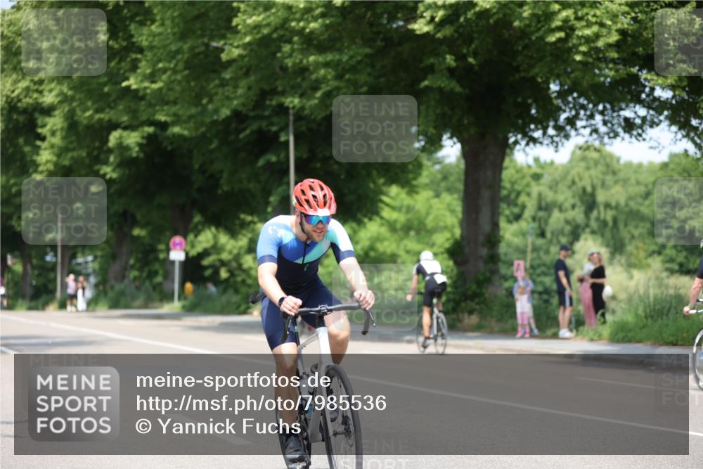 15.06.2025 - 7 Türme Triathlon Yannick Fuchs http://msf.ph/oto/7985536 15.06.2025 12:55:43 Radfahren 302, 559, 613 meine-sportfotos.de