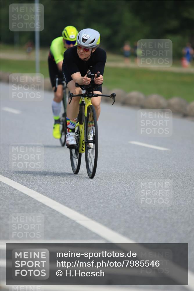 15.06.2025 - 27. Vierlanden-Triathlon H.Heesch http://msf.ph/oto/7985546 15.06.2025 11:05:33 Radfahren 82, 99, 222, 552, 688, 718 meine-sportfotos.de