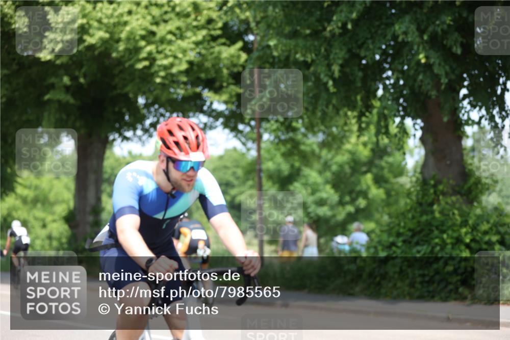 15.06.2025 - 7 Türme Triathlon Yannick Fuchs http://msf.ph/oto/7985565 15.06.2025 12:55:43 Radfahren 302, 559, 613 meine-sportfotos.de