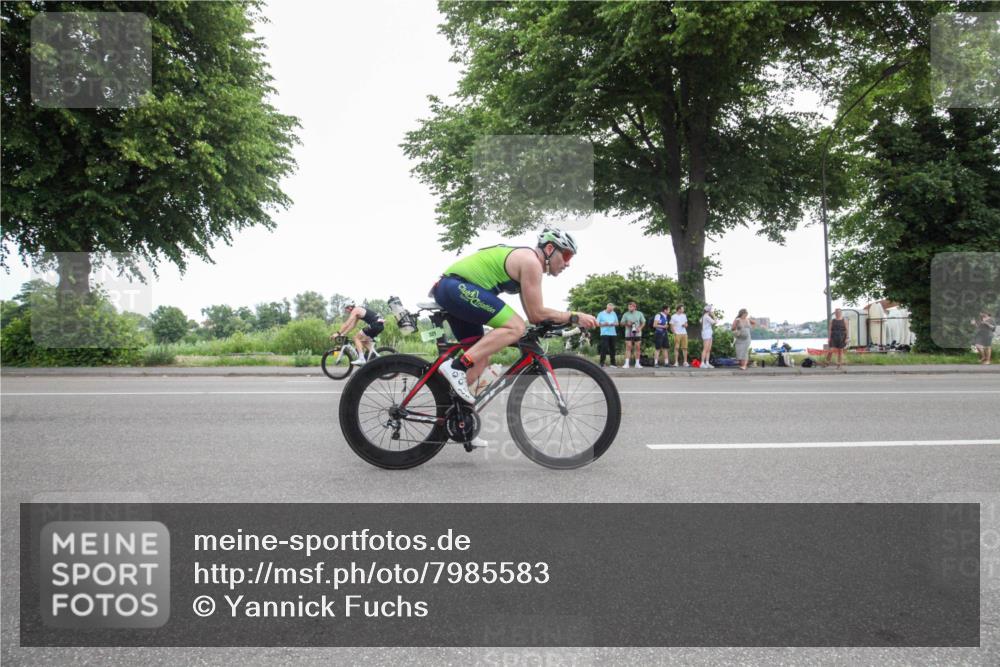 15.06.2025 - 7 Türme Triathlon Yannick Fuchs http://msf.ph/oto/7985583 15.06.2025 11:19:38 Radfahren 282, 321 meine-sportfotos.de