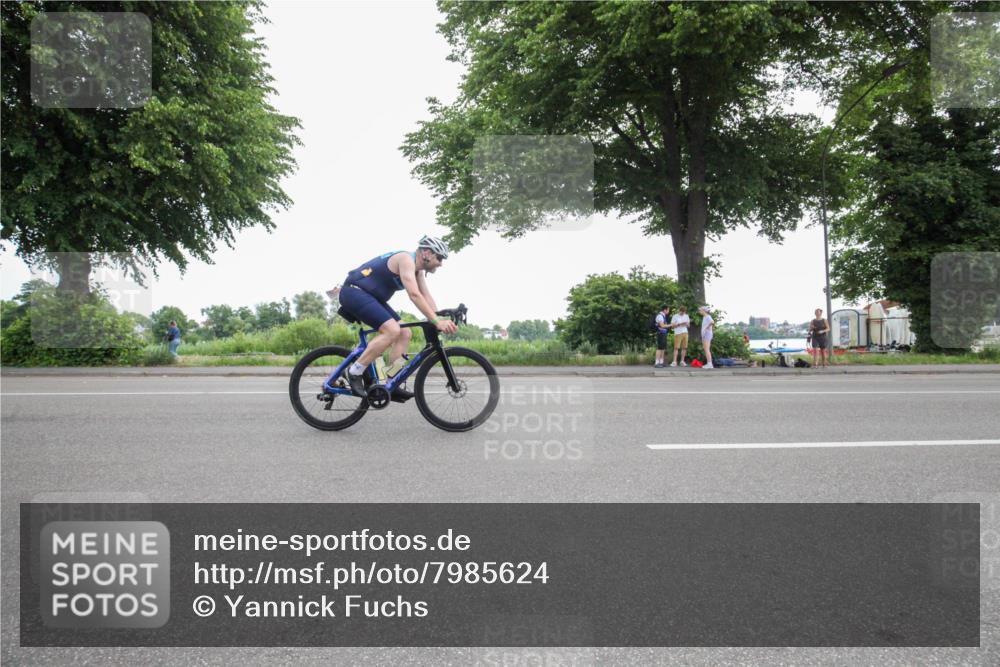 15.06.2025 - 7 Türme Triathlon Yannick Fuchs http://msf.ph/oto/7985624 15.06.2025 11:22:01 Radfahren 339 meine-sportfotos.de