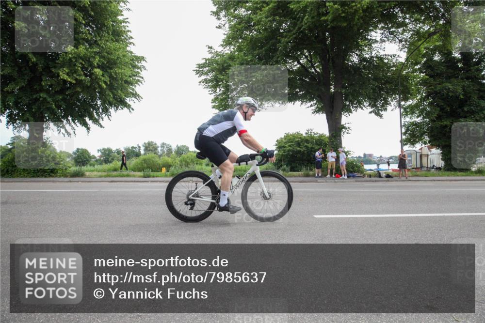 15.06.2025 - 7 Türme Triathlon Yannick Fuchs http://msf.ph/oto/7985637 15.06.2025 11:23:51 Radfahren  meine-sportfotos.de