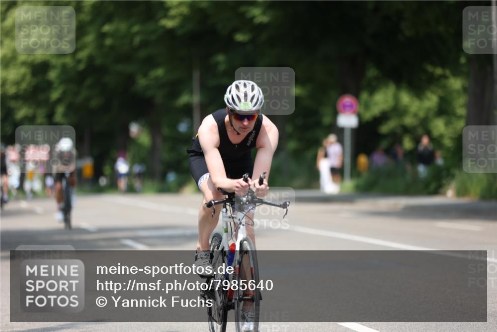 15.06.2025 - 7 Türme Triathlon Yannick Fuchs http://msf.ph/oto/7985640 15.06.2025 12:56:10 Radfahren 284, 454, 635 meine-sportfotos.de