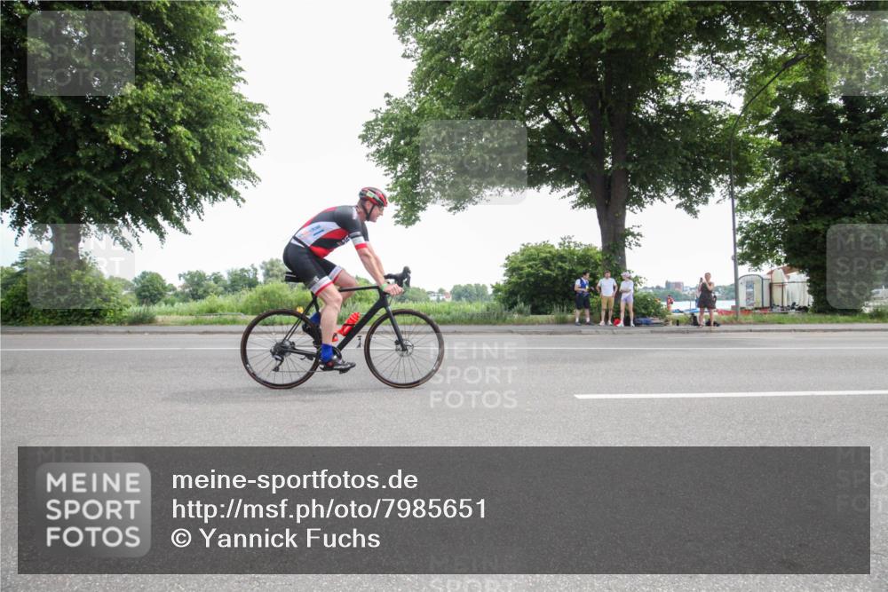 15.06.2025 - 7 Türme Triathlon Yannick Fuchs http://msf.ph/oto/7985651 15.06.2025 11:25:07 Radfahren  meine-sportfotos.de