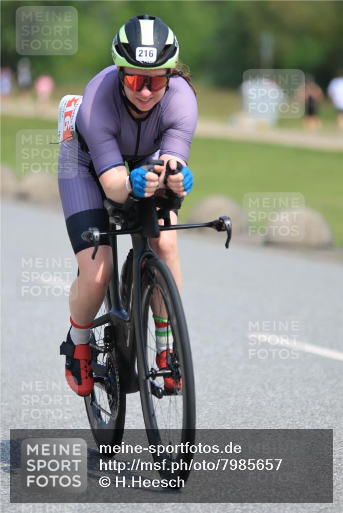 15.06.2025 - 27. Vierlanden-Triathlon H.Heesch http://msf.ph/oto/7985657 15.06.2025 11:31:19 Radfahren 216 meine-sportfotos.de