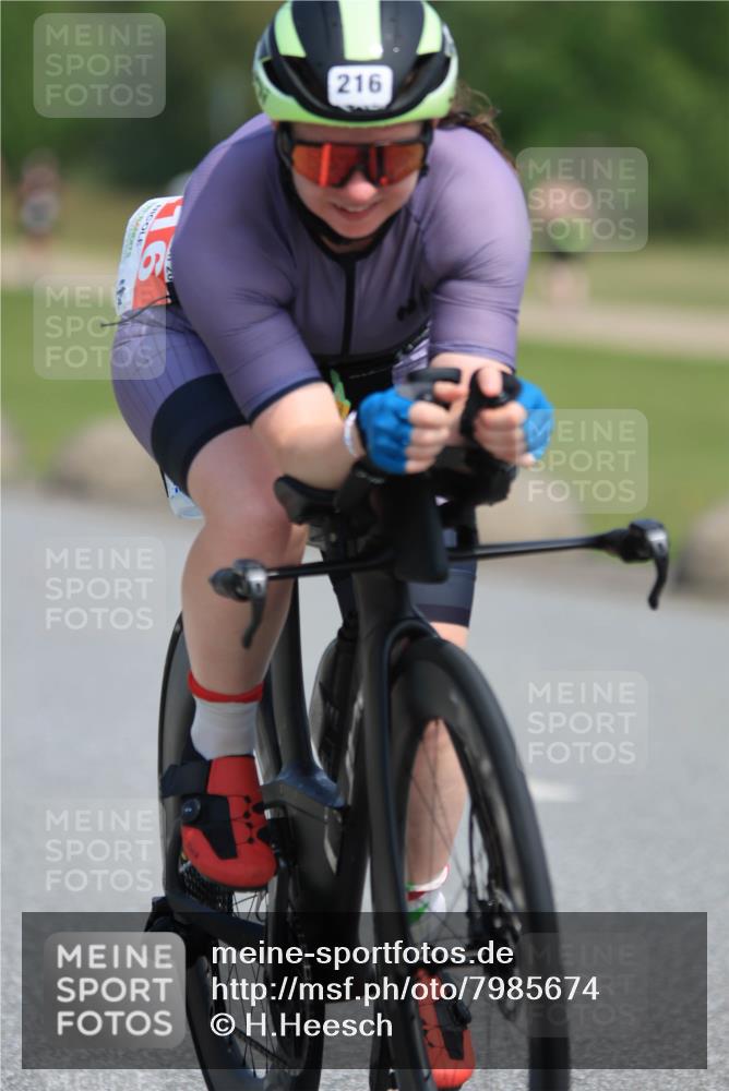 15.06.2025 - 27. Vierlanden-Triathlon H.Heesch http://msf.ph/oto/7985674 15.06.2025 11:31:20 Radfahren 216 meine-sportfotos.de