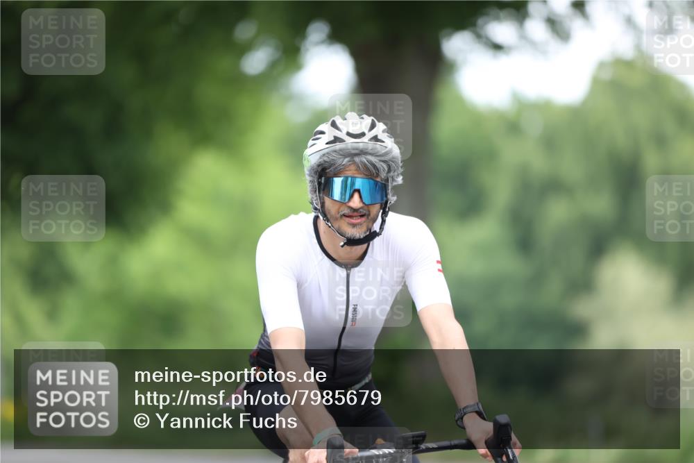 15.06.2025 - 7 Türme Triathlon Yannick Fuchs http://msf.ph/oto/7985679 15.06.2025 11:40:29 Radfahren 221, 299, 323 meine-sportfotos.de