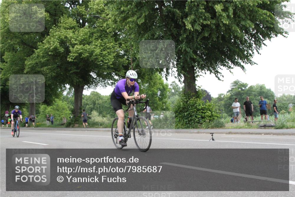 15.06.2025 - 7 Türme Triathlon Yannick Fuchs http://msf.ph/oto/7985687 15.06.2025 13:48:28 Radfahren  meine-sportfotos.de