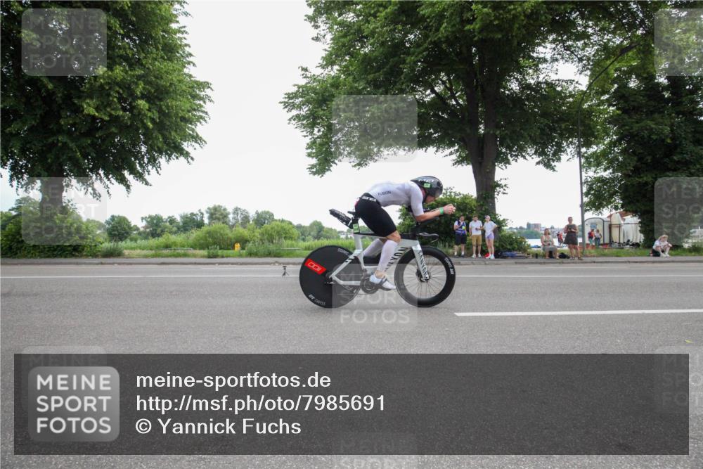 15.06.2025 - 7 Türme Triathlon Yannick Fuchs http://msf.ph/oto/7985691 15.06.2025 11:32:09 Radfahren 277, 313 meine-sportfotos.de