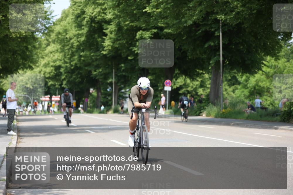 15.06.2025 - 7 Türme Triathlon Yannick Fuchs http://msf.ph/oto/7985719 15.06.2025 12:56:13 Radfahren 284, 454, 538, 635 meine-sportfotos.de