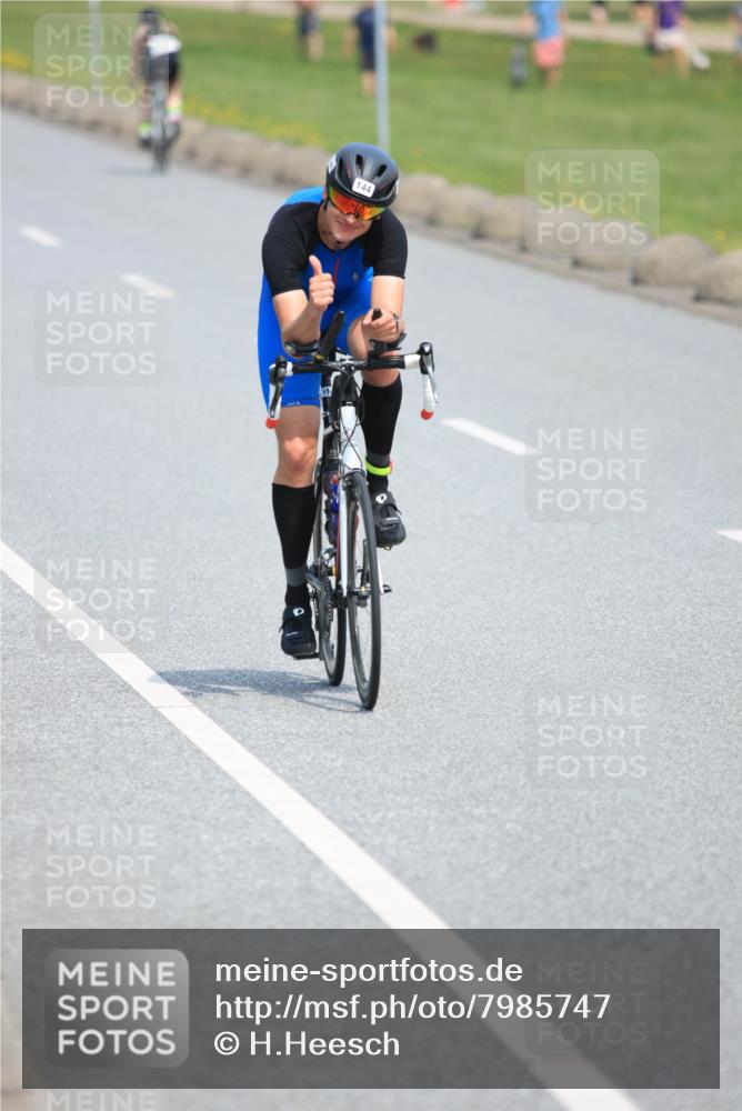 15.06.2025 - 27. Vierlanden-Triathlon H.Heesch http://msf.ph/oto/7985747 15.06.2025 11:32:04 Radfahren 144, 892, 959 meine-sportfotos.de