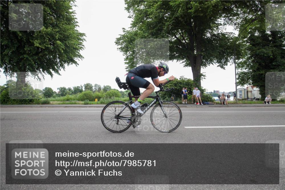 15.06.2025 - 7 Türme Triathlon Yannick Fuchs http://msf.ph/oto/7985781 15.06.2025 11:38:26 Radfahren 246, 285 meine-sportfotos.de