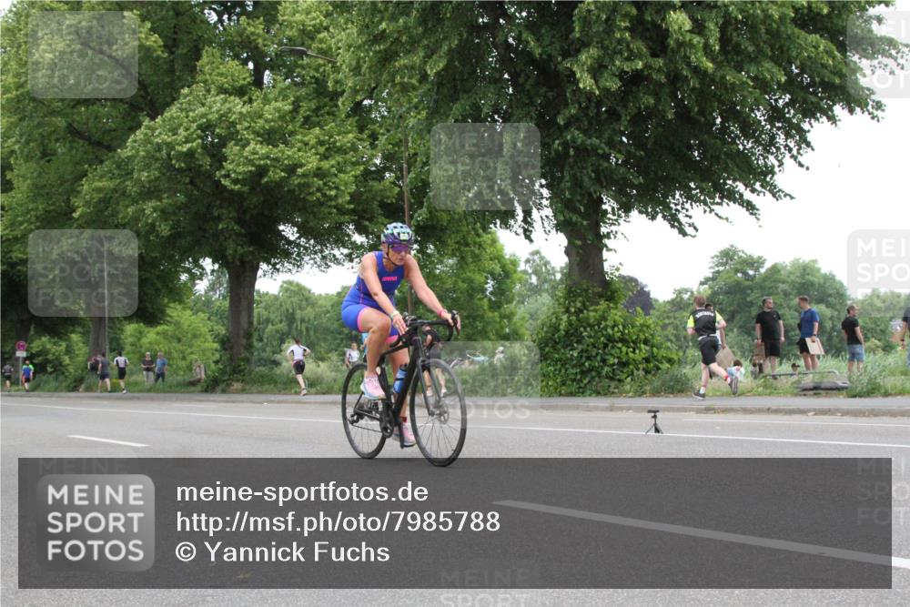 15.06.2025 - 7 Türme Triathlon Yannick Fuchs http://msf.ph/oto/7985788 15.06.2025 13:48:36 Radfahren  meine-sportfotos.de