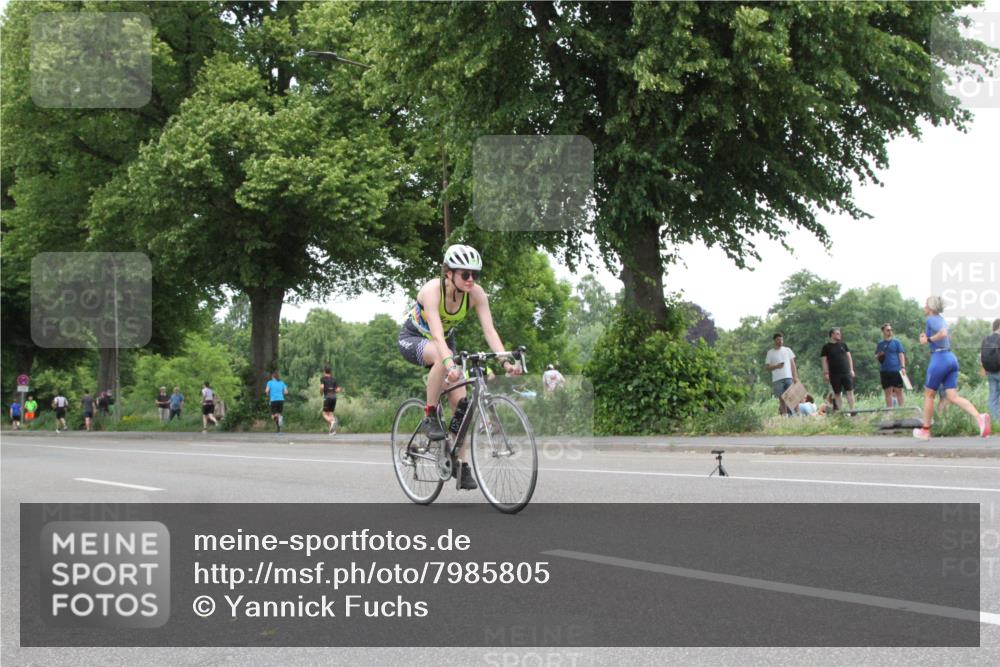 15.06.2025 - 7 Türme Triathlon Yannick Fuchs http://msf.ph/oto/7985805 15.06.2025 13:48:39 Radfahren  meine-sportfotos.de