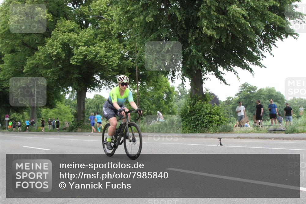 15.06.2025 - 7 Türme Triathlon Yannick Fuchs http://msf.ph/oto/7985840 15.06.2025 13:48:45 Radfahren  meine-sportfotos.de