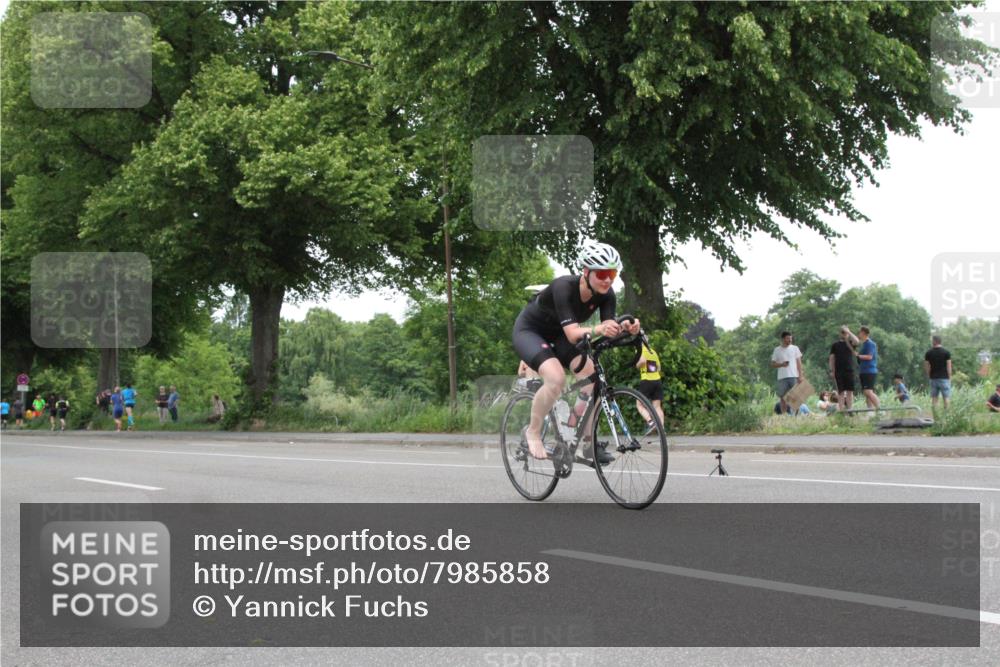 15.06.2025 - 7 Türme Triathlon Yannick Fuchs http://msf.ph/oto/7985858 15.06.2025 13:48:51 Radfahren  meine-sportfotos.de