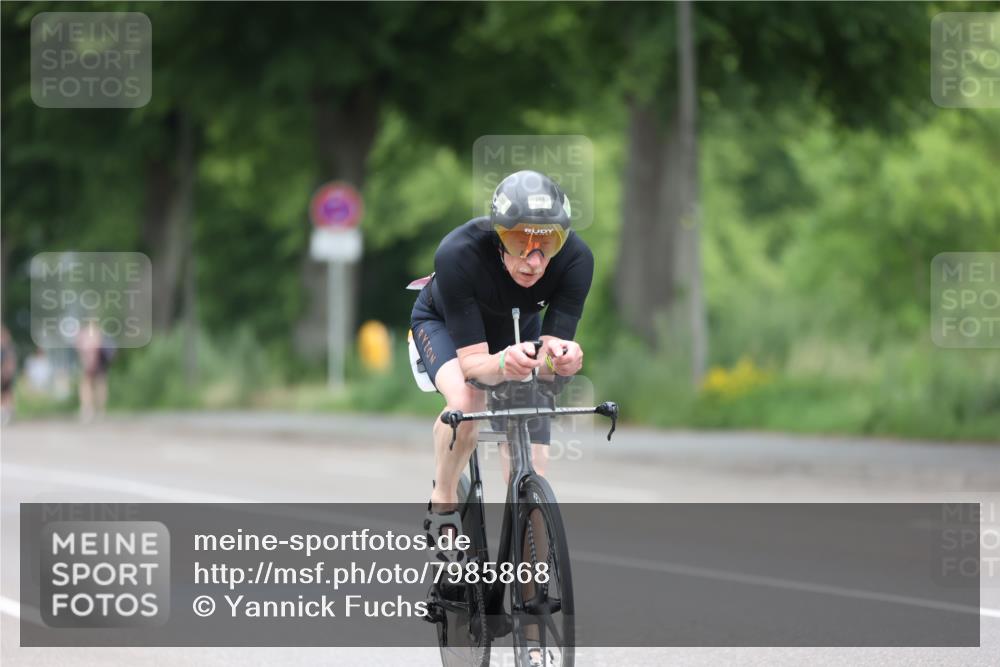15.06.2025 - 7 Türme Triathlon Yannick Fuchs http://msf.ph/oto/7985868 15.06.2025 11:41:02 Radfahren 329, 333 meine-sportfotos.de
