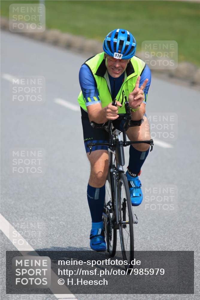 15.06.2025 - 27. Vierlanden-Triathlon H.Heesch http://msf.ph/oto/7985979 15.06.2025 11:33:06 Radfahren 173, 755, 757, 950 meine-sportfotos.de