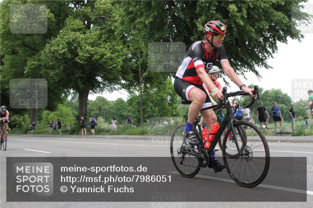 15.06.2025 - 7 Türme Triathlon Yannick Fuchs http://msf.ph/oto/7986051 15.06.2025 13:49:14 Radfahren  meine-sportfotos.de