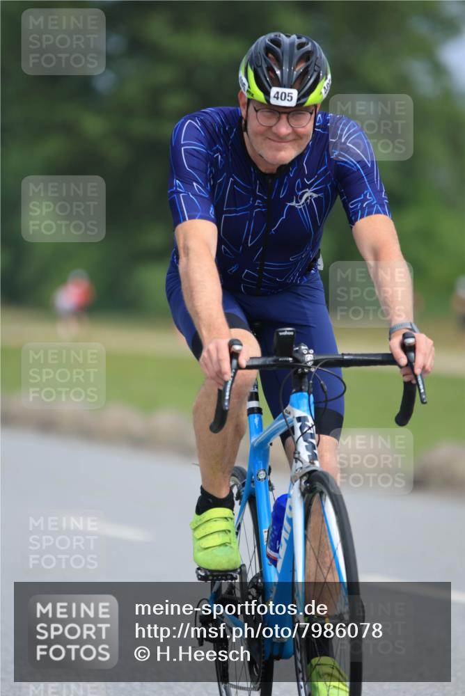 15.06.2025 - 27. Vierlanden-Triathlon H.Heesch http://msf.ph/oto/7986078 15.06.2025 11:07:11 Radfahren 11, 405, 636 meine-sportfotos.de