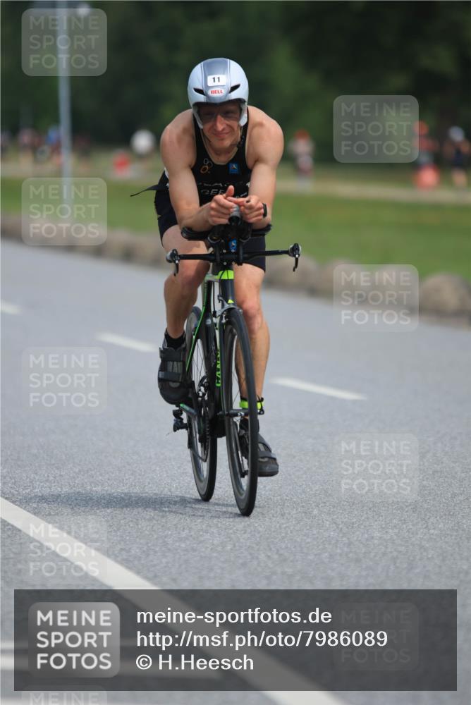 15.06.2025 - 27. Vierlanden-Triathlon H.Heesch http://msf.ph/oto/7986089 15.06.2025 11:07:19 Radfahren 11, 162 meine-sportfotos.de