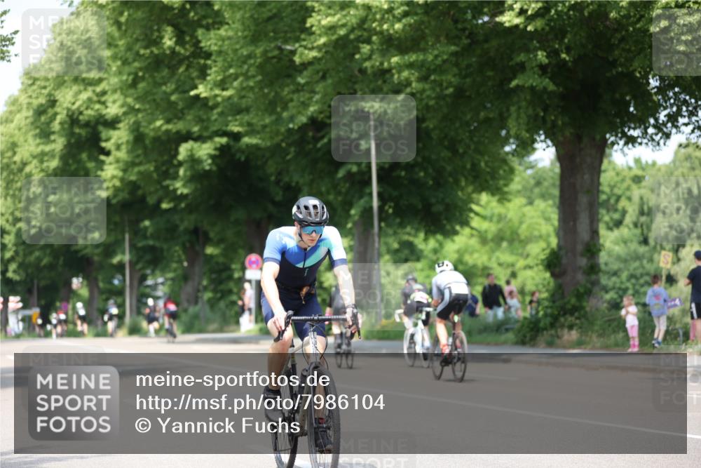 15.06.2025 - 7 Türme Triathlon Yannick Fuchs http://msf.ph/oto/7986104 15.06.2025 12:56:35 Radfahren 274, 331, 385, 623 meine-sportfotos.de