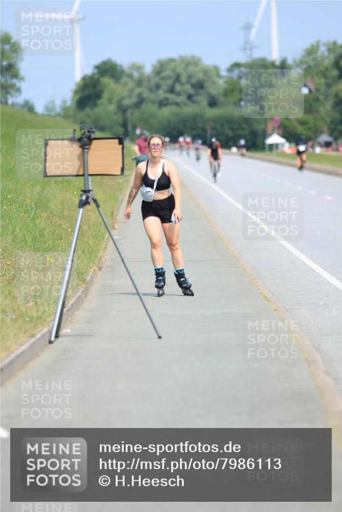 15.06.2025 - 27. Vierlanden-Triathlon H.Heesch http://msf.ph/oto/7986113 15.06.2025 11:33:30 Radfahren 157, 229 meine-sportfotos.de